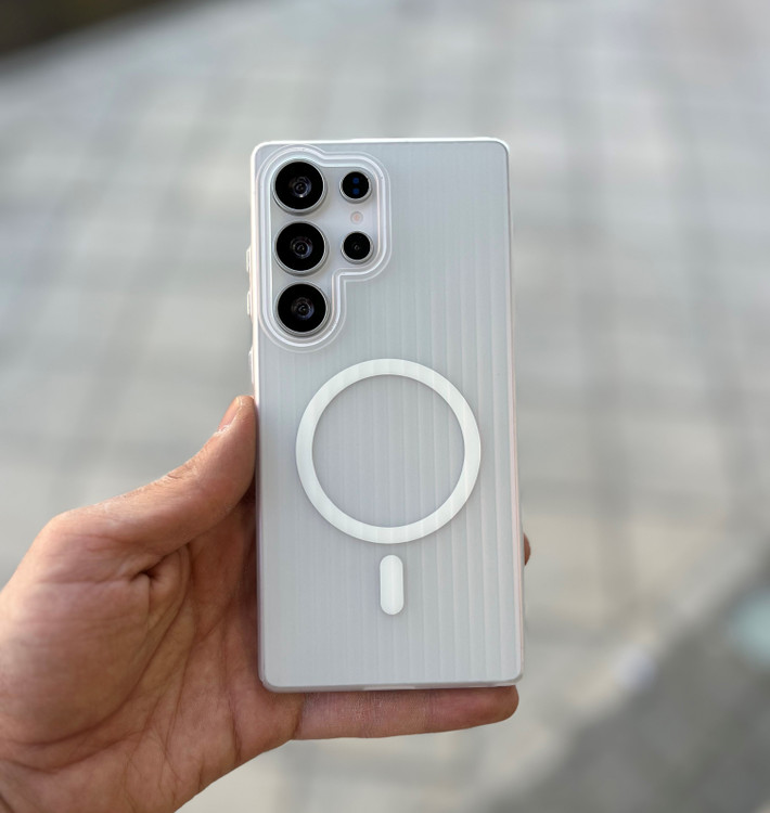 قاب مات مگسیف دار نیدد مدل Matte Magsafe در رنگهای خاص و طراحی شیک