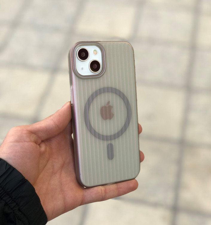 قاب مات مگسیف دار نیدد مدل Matte Magsafe در رنگهای خاص و طراحی شیک