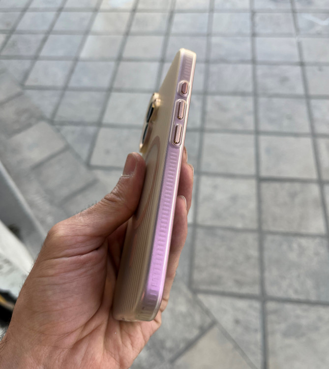 قاب مات مگسیف دار نیدد مدل Matte Magsafe در رنگهای خاص و طراحی شیک