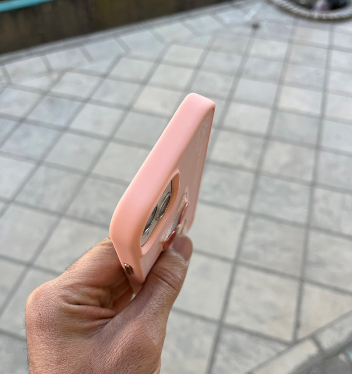 قاب طرحدار قلابدوزی نیمی Nimmy مدل What Is Your Name Again با گلدوزی گربه سهبعدی و دکمههای فلزی