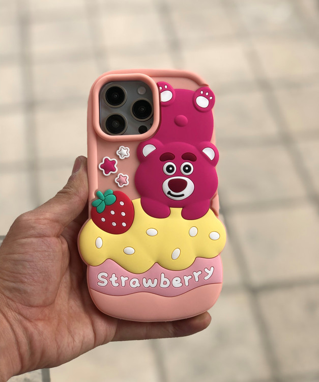 قاب فانتزی عروسکی سیلیکونی خرس توت فرنگی Strawberry Bear