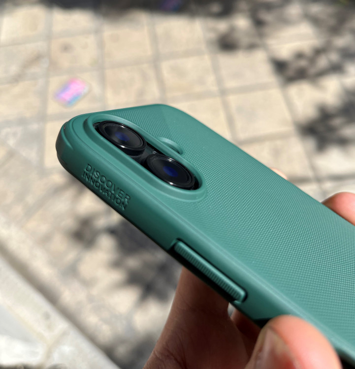 قاب گوشی نیلکین Nillkin Super Frosted Pro مشکی مقاوم و ضد ضربه با طراحی مینیمال و خوشدست.