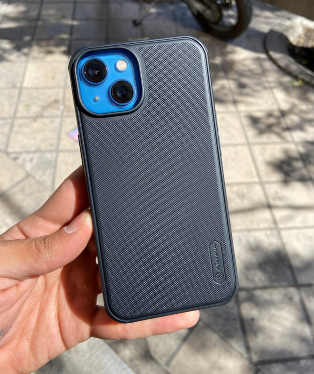 قاب گوشی نیلکین Nillkin Super Frosted Pro مشکی مقاوم و ضد ضربه با طراحی مینیمال و خوشدست.